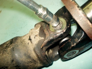 Шприцевание крестовин Infiniti M  в Жуковском